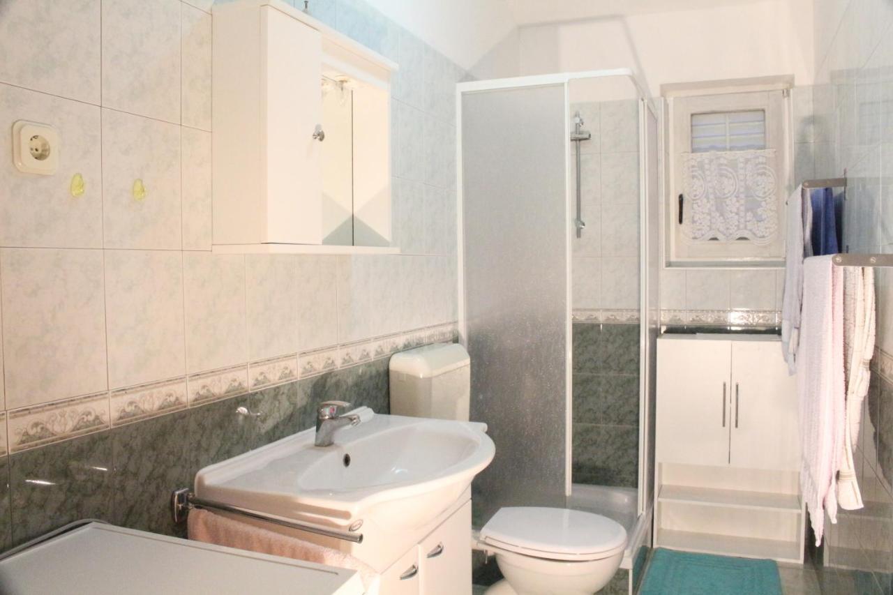 Haus Mandarina Lägenhet Palit Exteriör bild